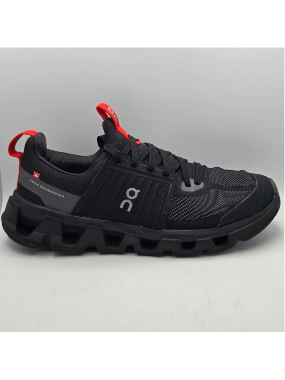 Men's On Running Sneakers Black and Red
5.5y women's 7
